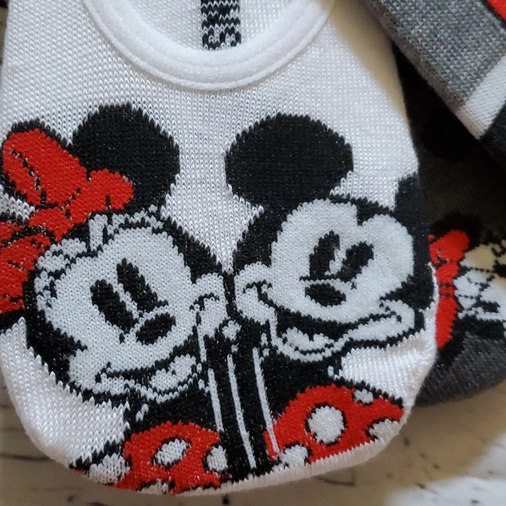🎉 HOST PICK 🎉🆕️ DISNEY LOW CUT NO-SHOW SOCKS (5)